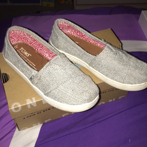 Silver toms(shoes) - Picture 1 of 4